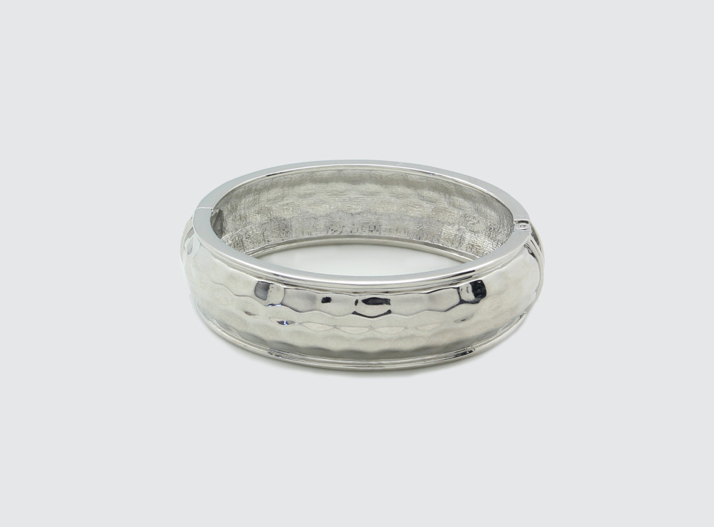 Silver Hammered Look Hinged Bracelet