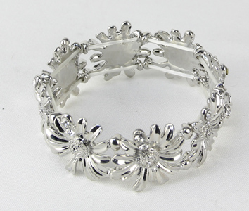 Daisy Bracelet